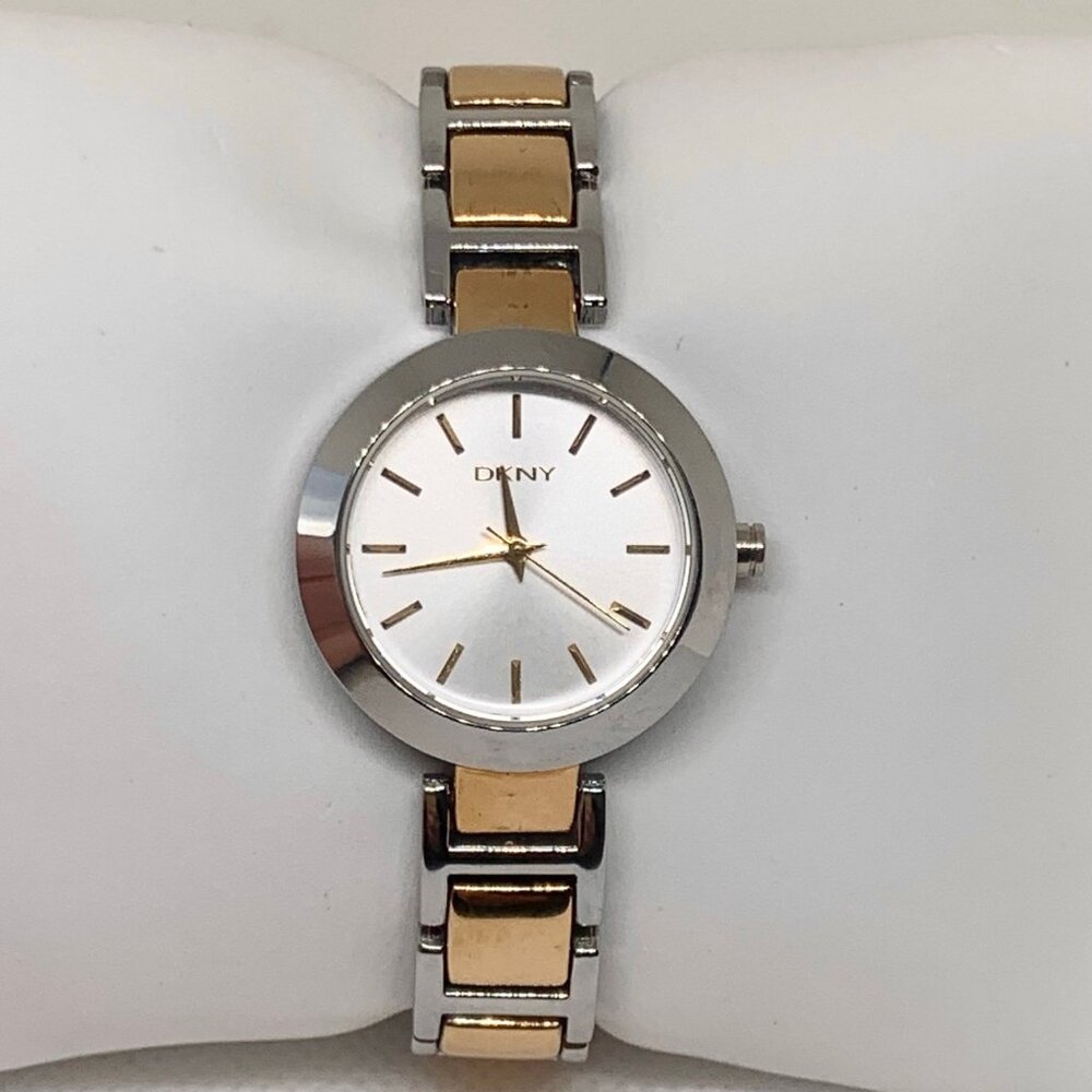DKNY women rose gold silver tone quartz analog watch 28mm case 3ATMWR running